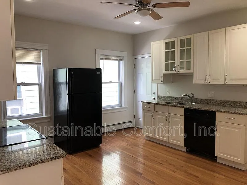 18 Shamrock St #2