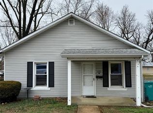 235 E Oak St, Saint Clair, MO 63077