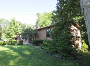 335 W Wallen Rd, Fort Wayne, IN 46825