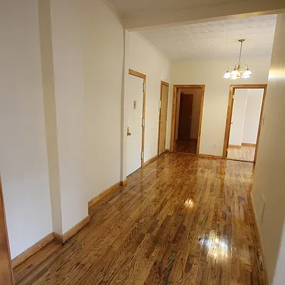 Rented by Nooklyn NYC LLC | media 25
