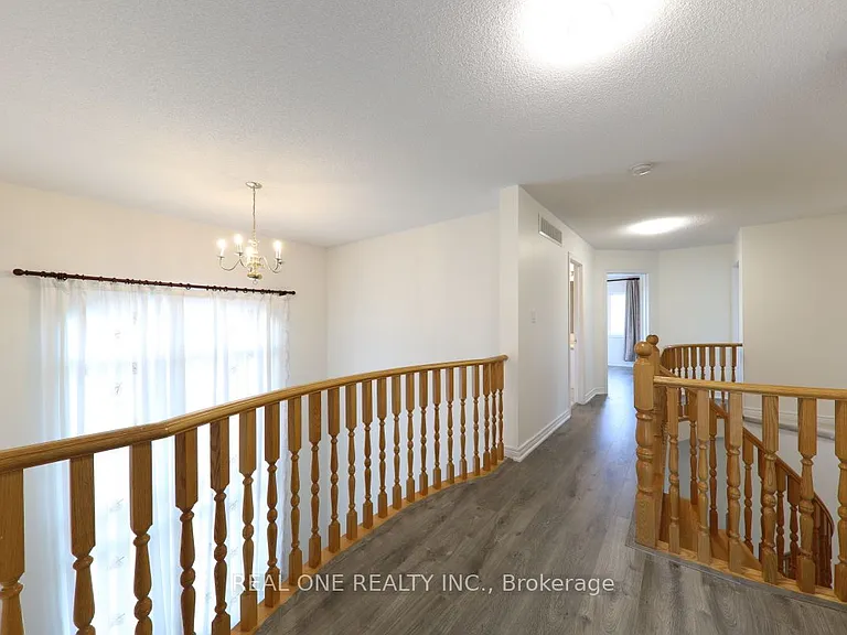 29 Duckfield Cres — Photo 32