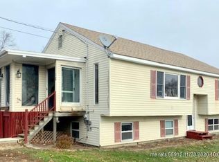 10 Ten Lots Rd, Fairfield, ME 04937