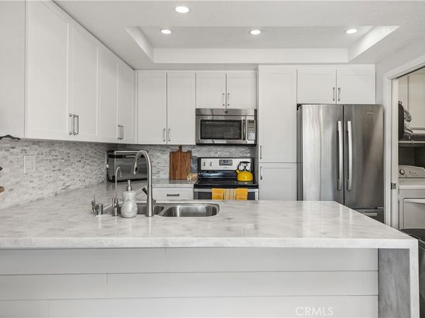 7112 Apricot Dr #7112, Irvine, CA 92618