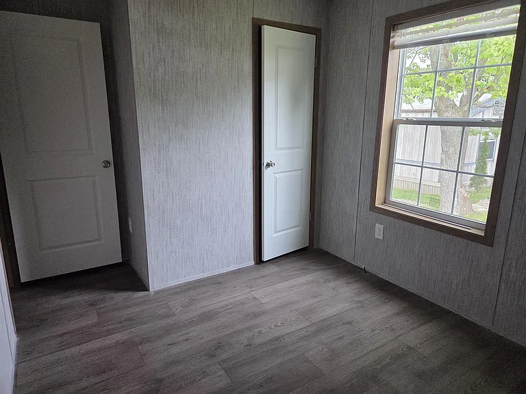 410 Donegal Dr — Photo 14