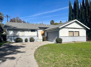 19211 Community St, Northridge, CA 91324