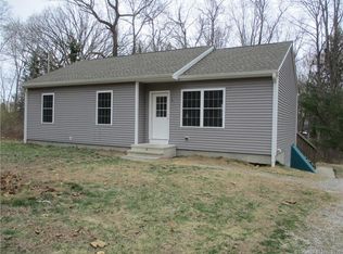 7 Killeen Rd, Uncasville, CT 06382