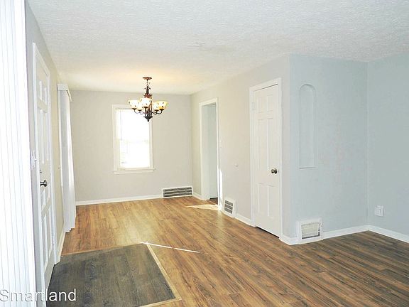 4th image of 20101 Green Oak Dr