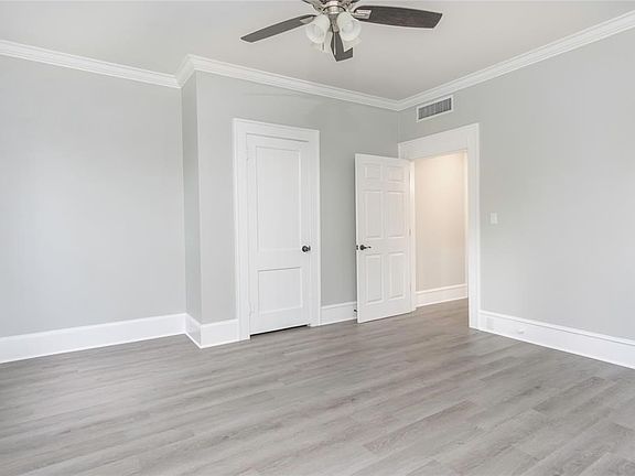 3rd image of 1055 Blanchard Pl