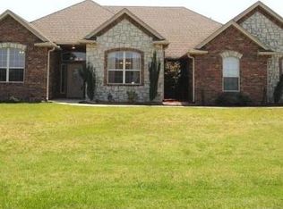 4700 Wellington Lake Dr, Norman, OK 73026