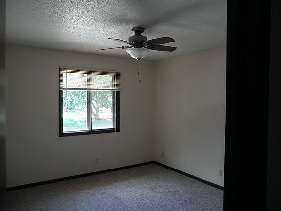4th image of 4351-4365 Lincoln Way #B-4415