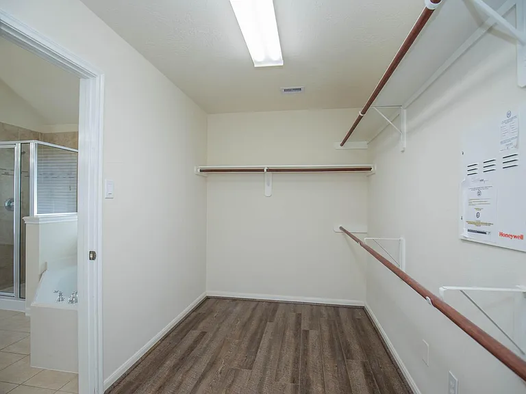 835 Aqua Vista Ln — Photo 31