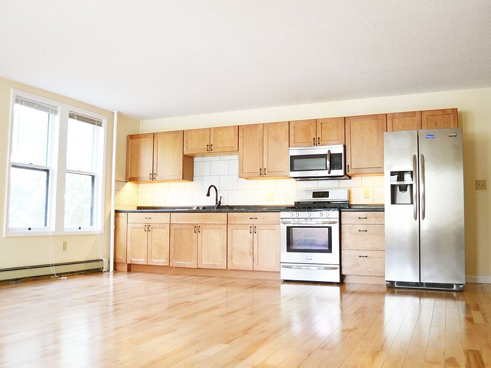 1st image of 102 N Winooski Ave #A