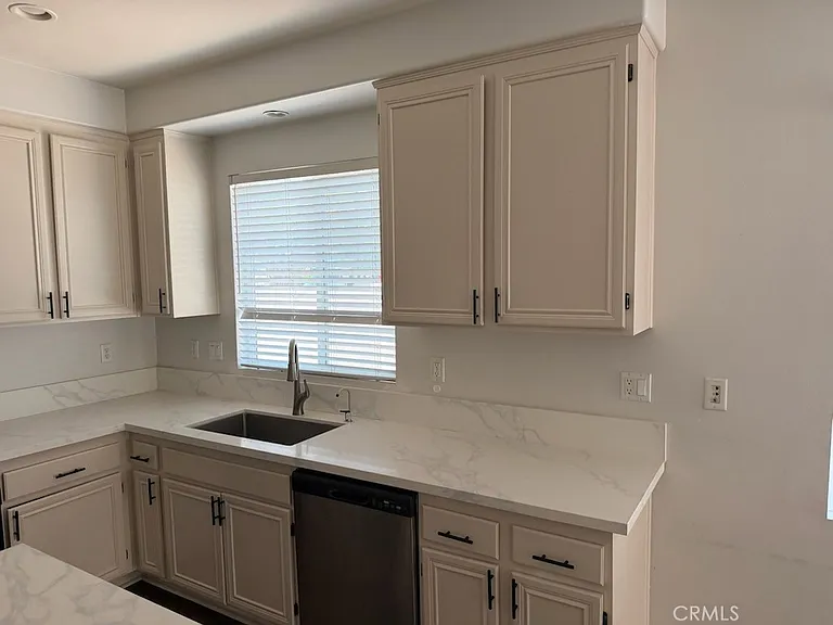 25975 Lugo Dr — Photo 7