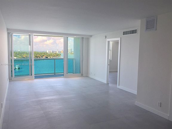 4th image of 6770 Indian Creek Dr APT 10M