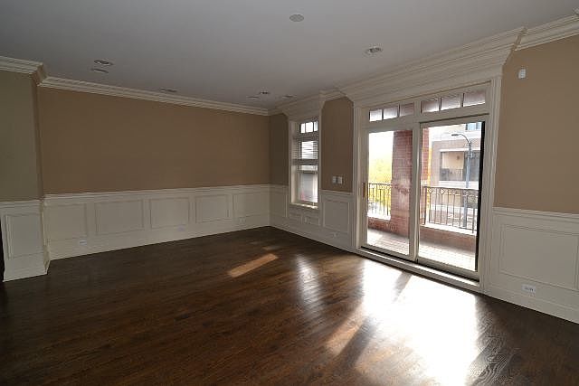 1st image of 1418 W Belmont Avenue # Third Floor