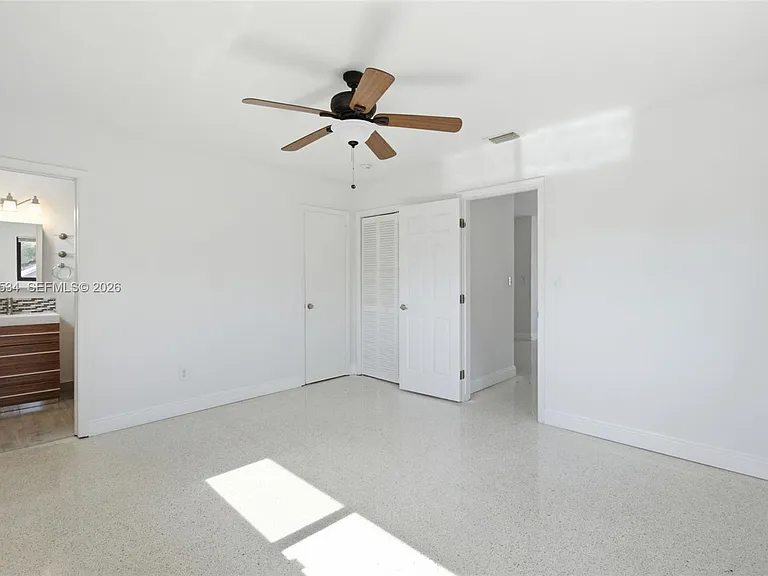 2625 SW 29th Ave #2625 — Photo 14