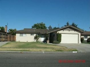 4534 N Barton Ave, Fresno, CA 93726