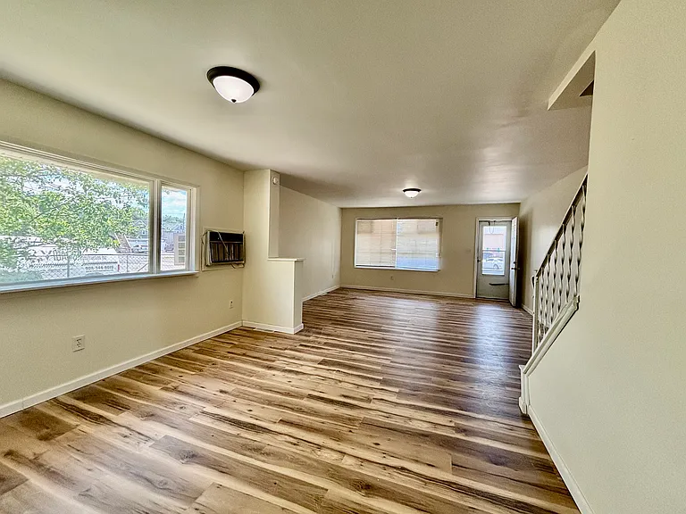 141 Horton St — Photo 3