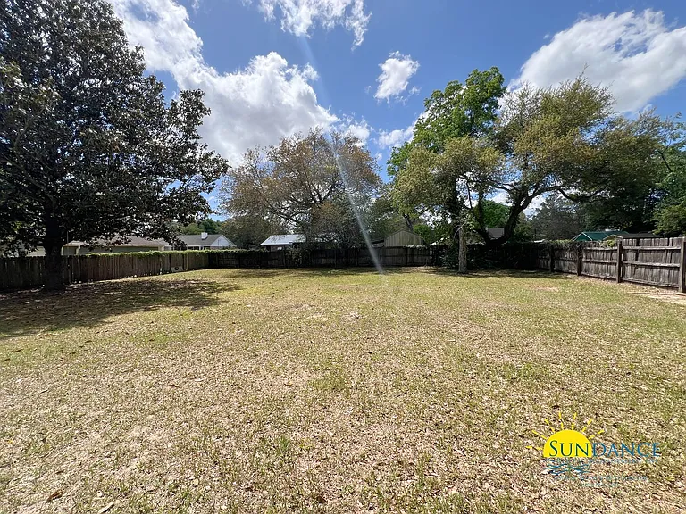 253 Grand Prix Dr — Photo 22
