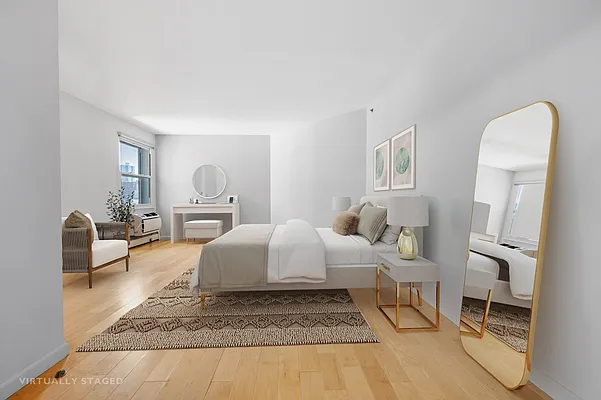 Sold by Poljan Properties Inc. | media 7