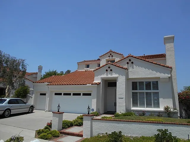 4968 Marin Dr — Photo 1