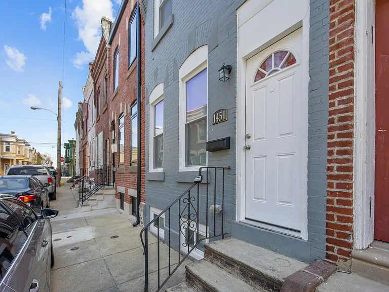 1451 N Dover St — Photo 11