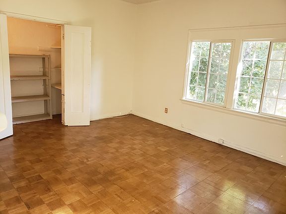 5th image of 126 N Almont Dr #3