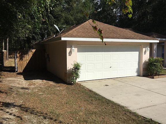 3rd image of 4981 NW 62nd Ave