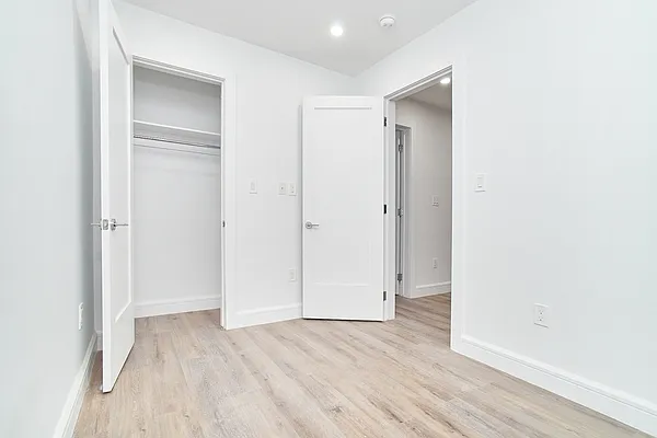 Rented by REAL New York | media 14