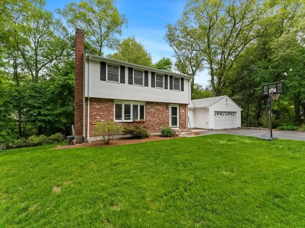 41-A Hunnewell St, Wellesley Hills, MA 02481
