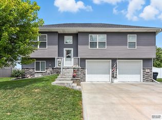 604 Jefferson St, Waterloo, NE 68069