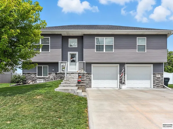 604 Jefferson St, Waterloo, NE 68069