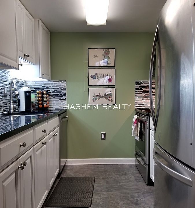 1st image of 1600 Prince St APT 310
