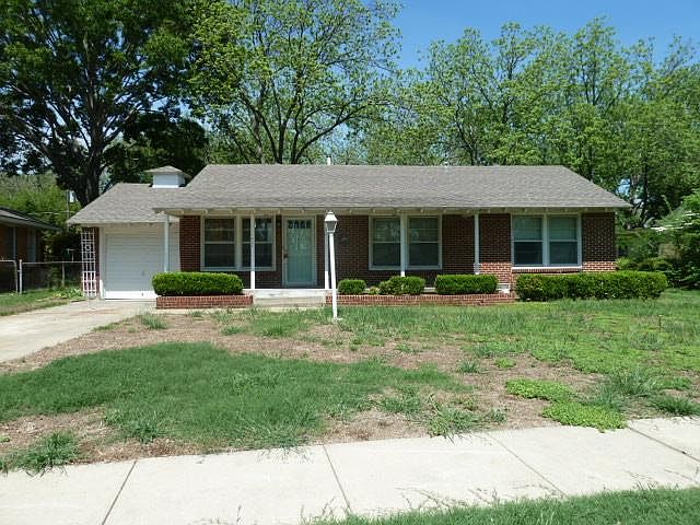 1st image of 1421 Williams Dr