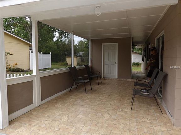 3rd image of 124 Dirksen Dr