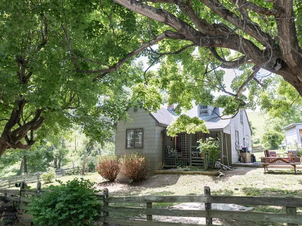 1284 S Lee Hwy, Lexington, VA 24450