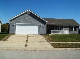 4825 Pinion Cir, Columbus, IN 47201