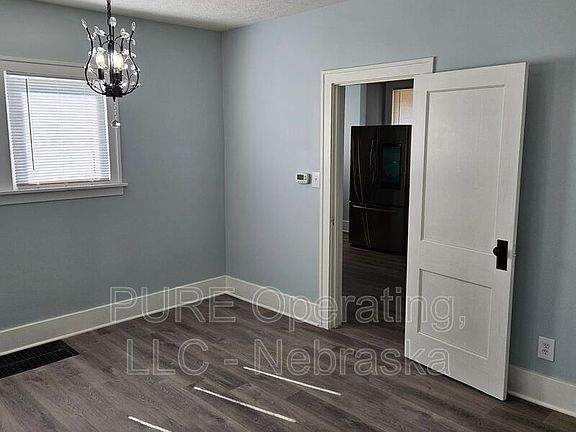 3rd image of 3901 Curtis Ave