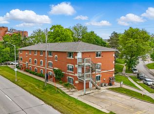 36 Valley Ave, Iowa City, IA 52246