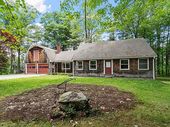 2nd image of 9 Laurel Ln