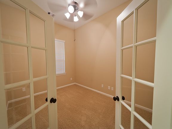 3rd image of 226 Lighthouse Bay Ln
