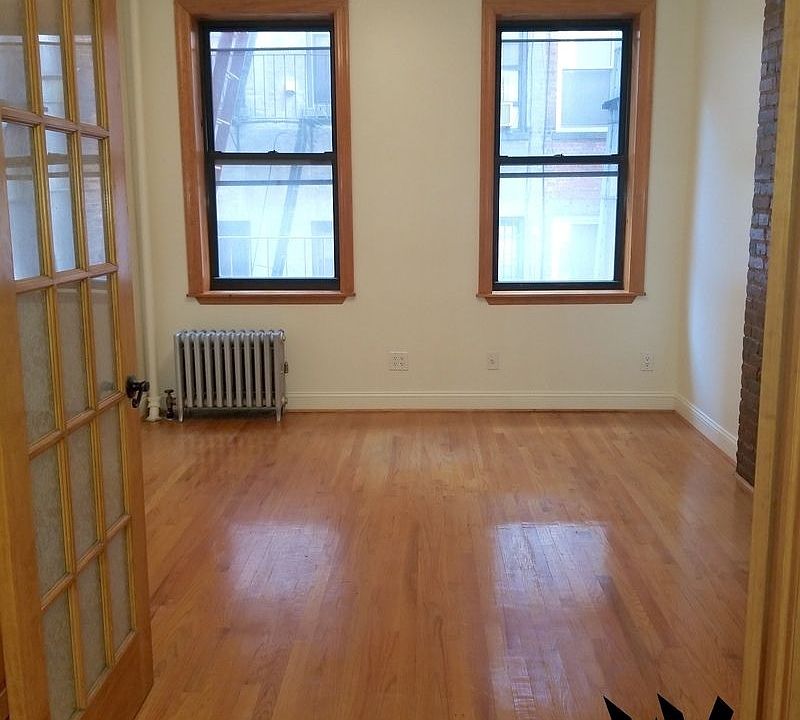 1st image of 22 Saint Marks Pl APT 4
