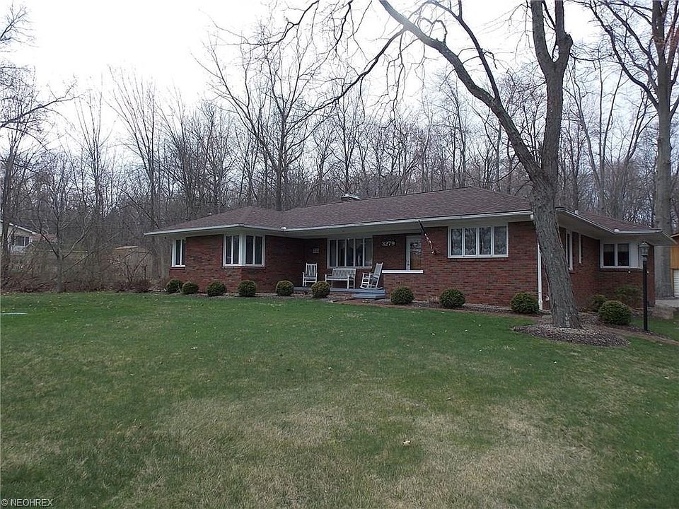 1st image of 3279 Higgins Dr
