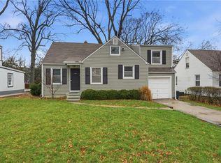 8324 Belleview Ave, Kansas City, MO 64114