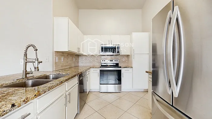 15827 W Adams St — Photo 11