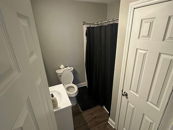 4th image of 1053-1071 E Main St #1