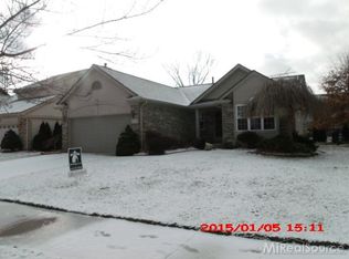 23780 Brentwood Dr, Trenton, MI 48183