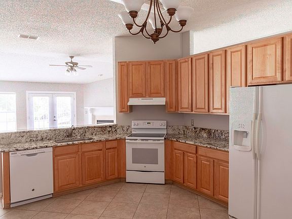 4th image of 30572 Forest Parke Dr