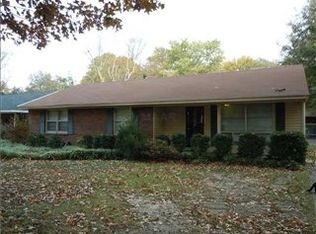 1102 Perkins Ter, Memphis, TN 38117