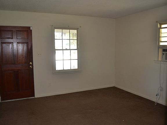 5th image of 1510 Arlington Ave